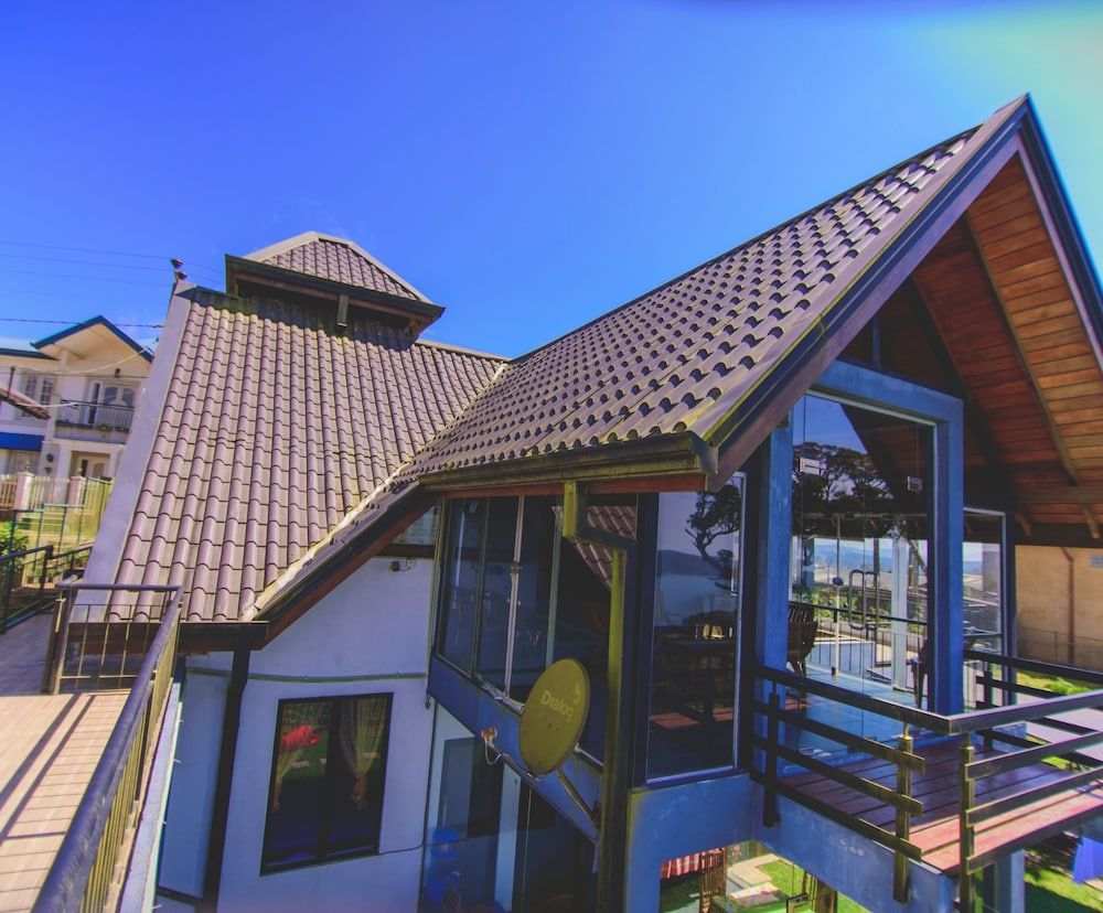 undefined Mount Lake Inn 9