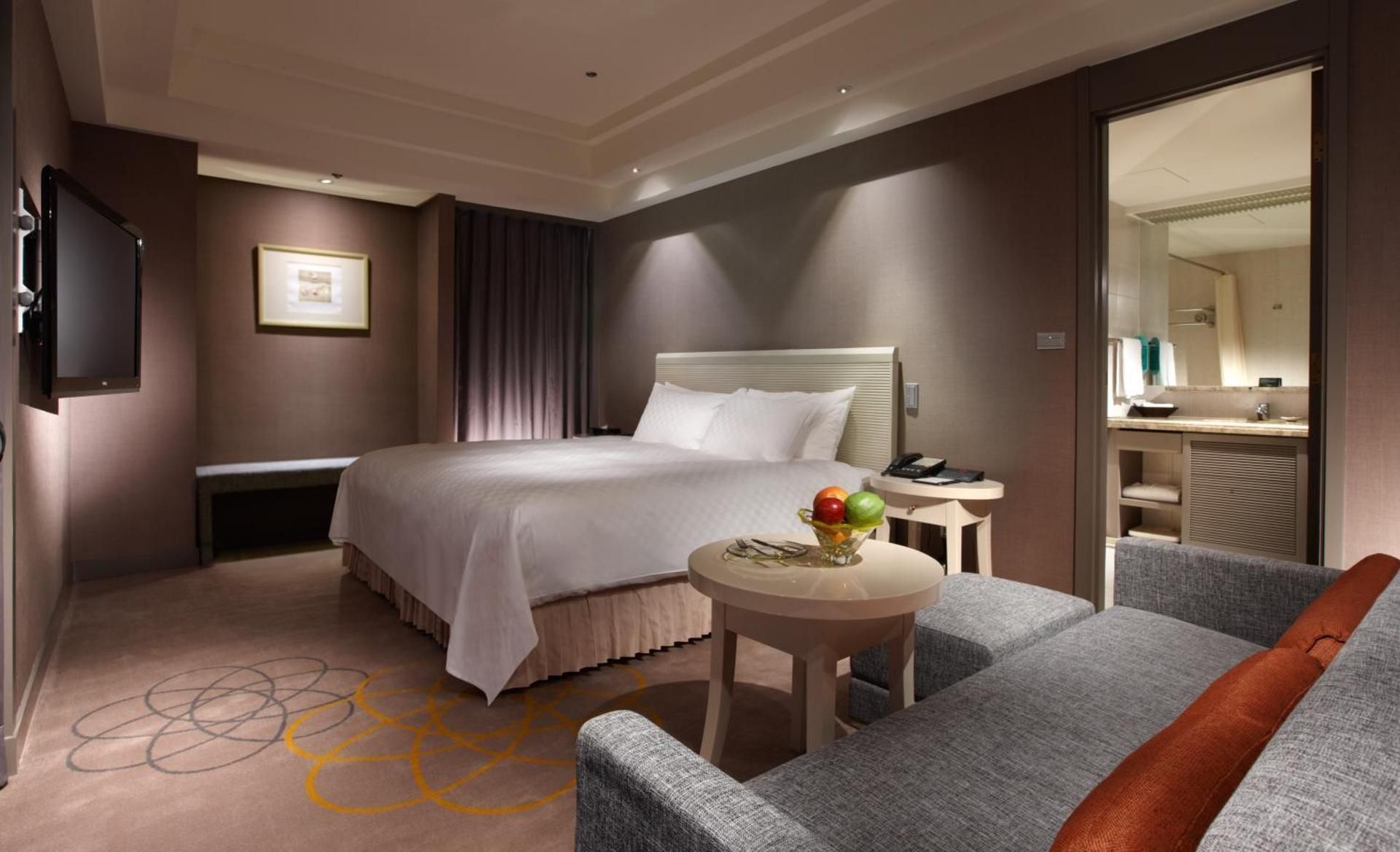 Hotel Royal Hsinchu Executive Room with Queen Bed 2