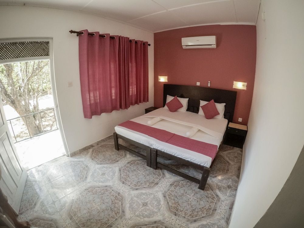Apsaras Resort Sigiriya Standard Double Room 2