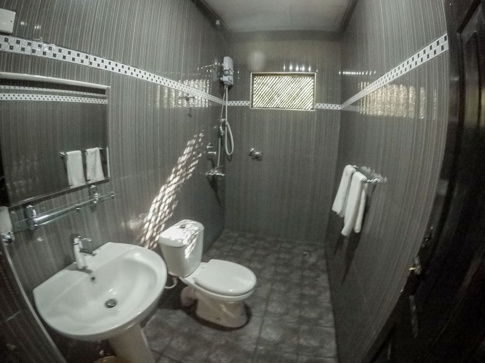 Apsaras Resort Sigiriya Standard Double Room 7