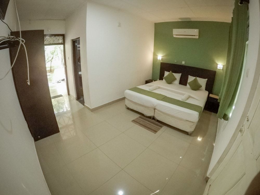 Apsaras Resort Sigiriya Standard Double Room 4