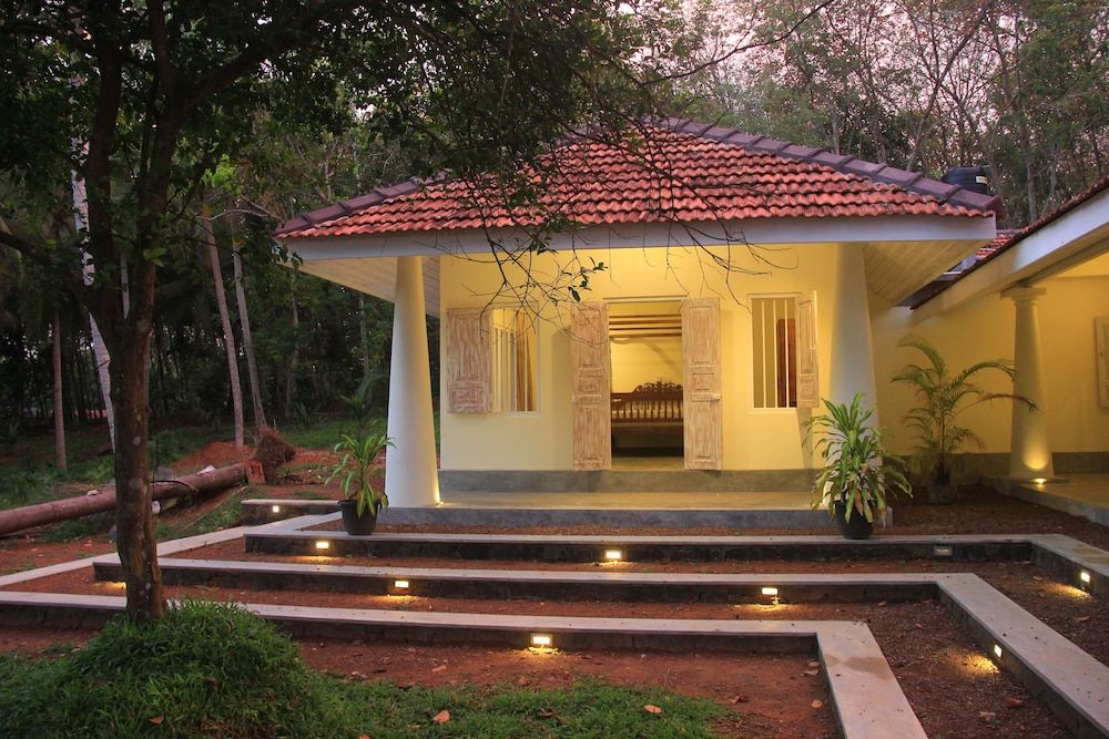 undefined Cinnamon Trails 2