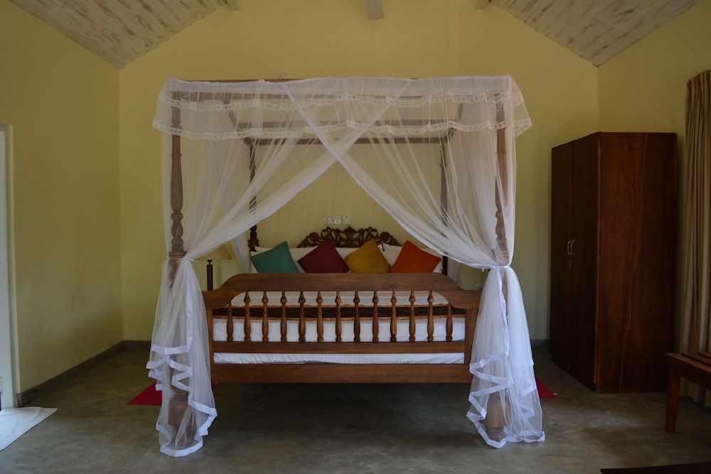 undefined Cinnamon Trails