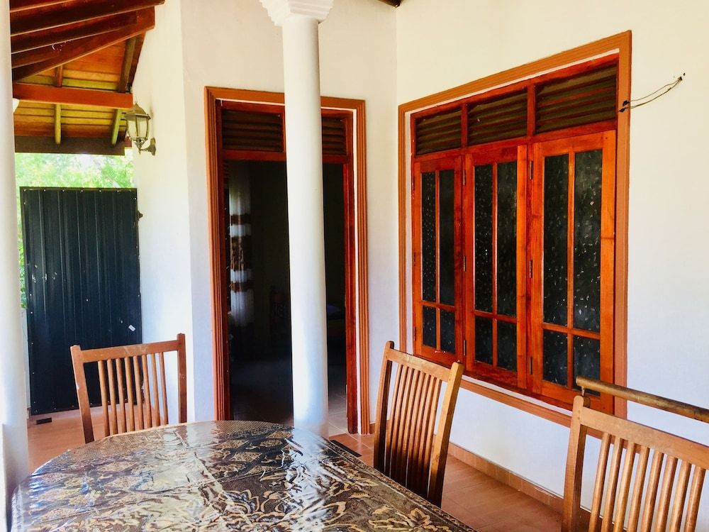 Lake View Home Stay Tangalle Family House, 1 Bedroom, Non Smoking, Kitchen 9