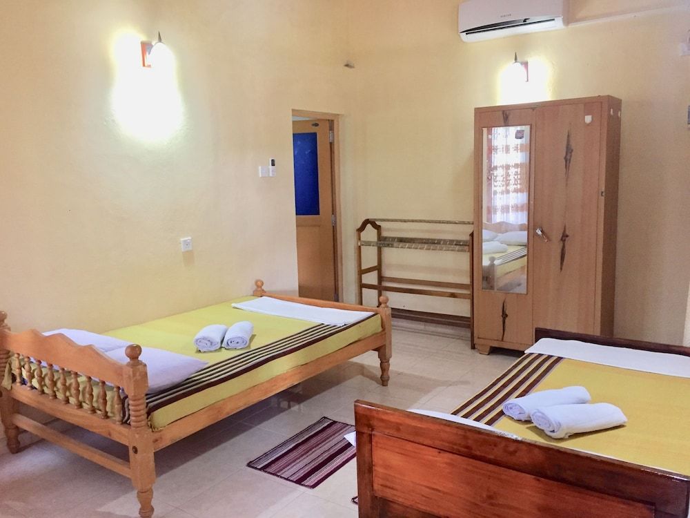 Lake View Home Stay Tangalle Family House, 1 Bedroom, Non Smoking, Kitchen 7