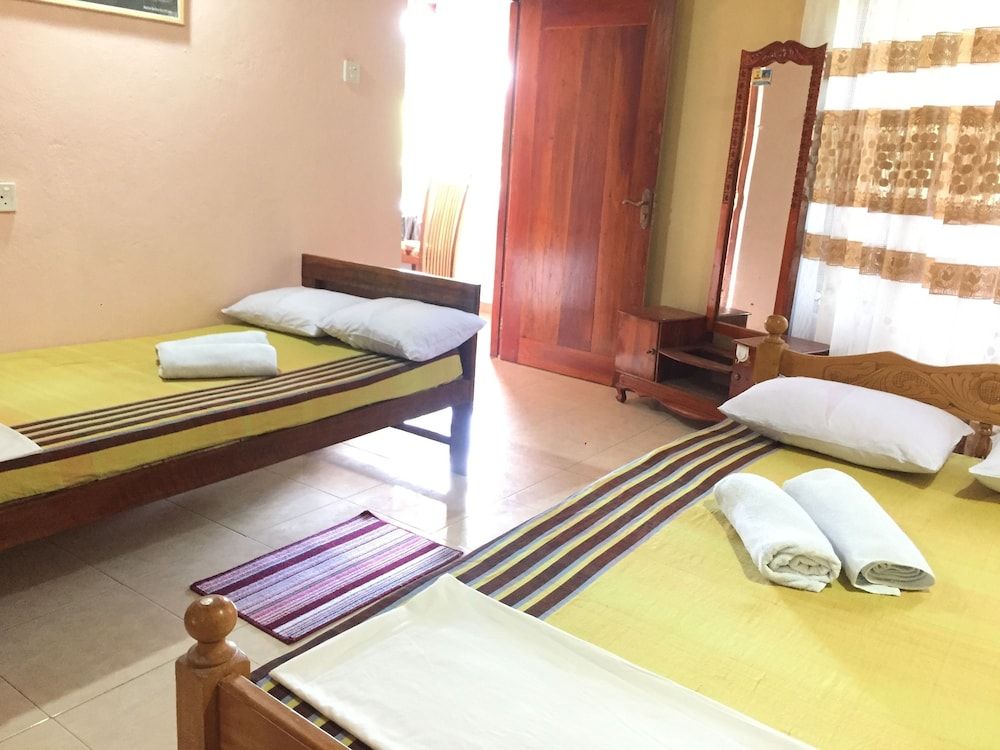 Lake View Home Stay Tangalle Family House, 1 Bedroom, Non Smoking, Kitchen 3