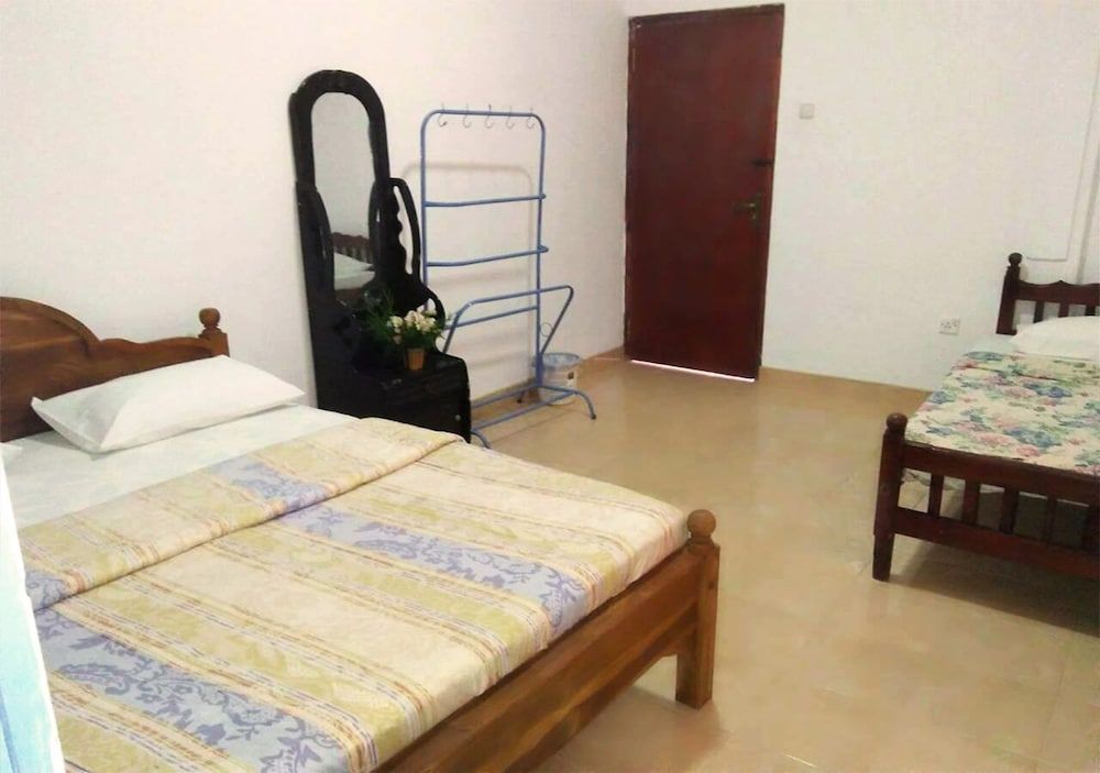 Pedro Resort Nuwara Eliya Basic Triple Room, 3 Bedrooms, City View 3