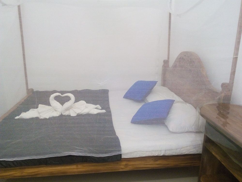 20 House Arugam Deluxe Double Room 8