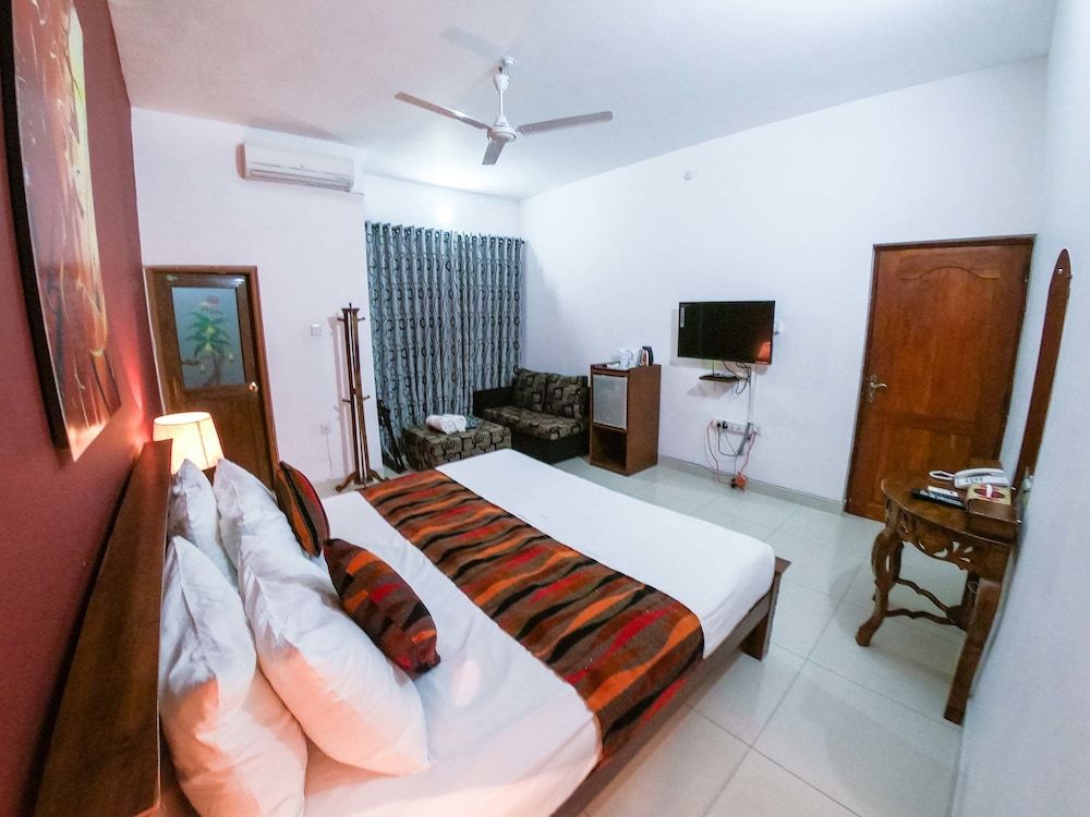 Romance Hills Hotel Deluxe Room 01 7