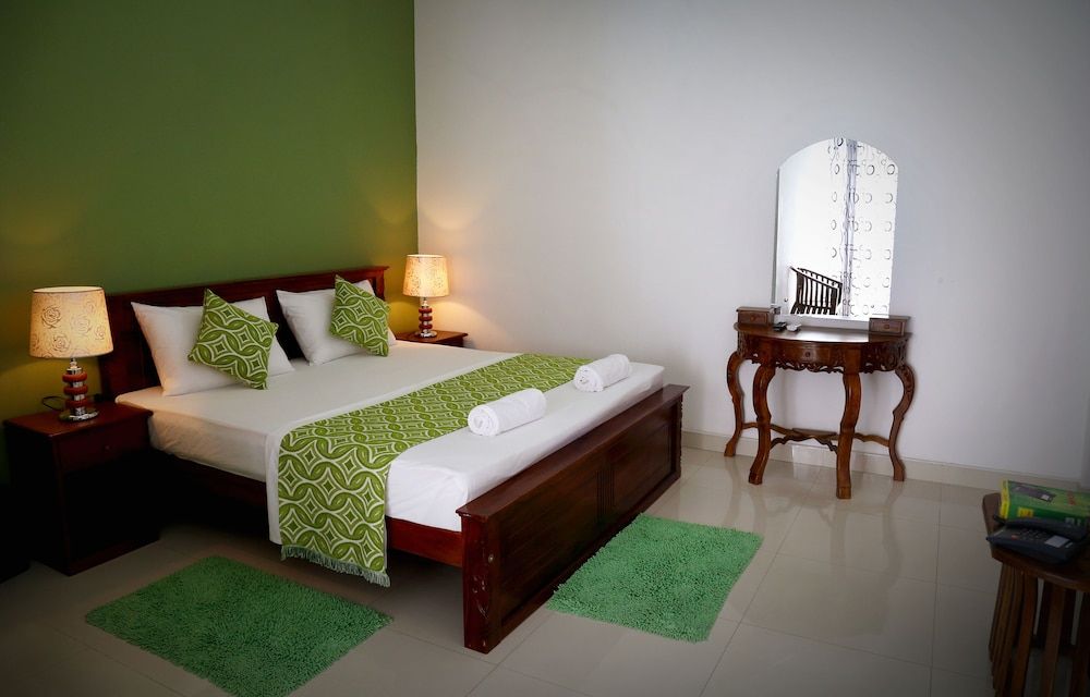 Romance Hills Hotel Romantic Double Room, 1 Queen Bed, Garden View 2