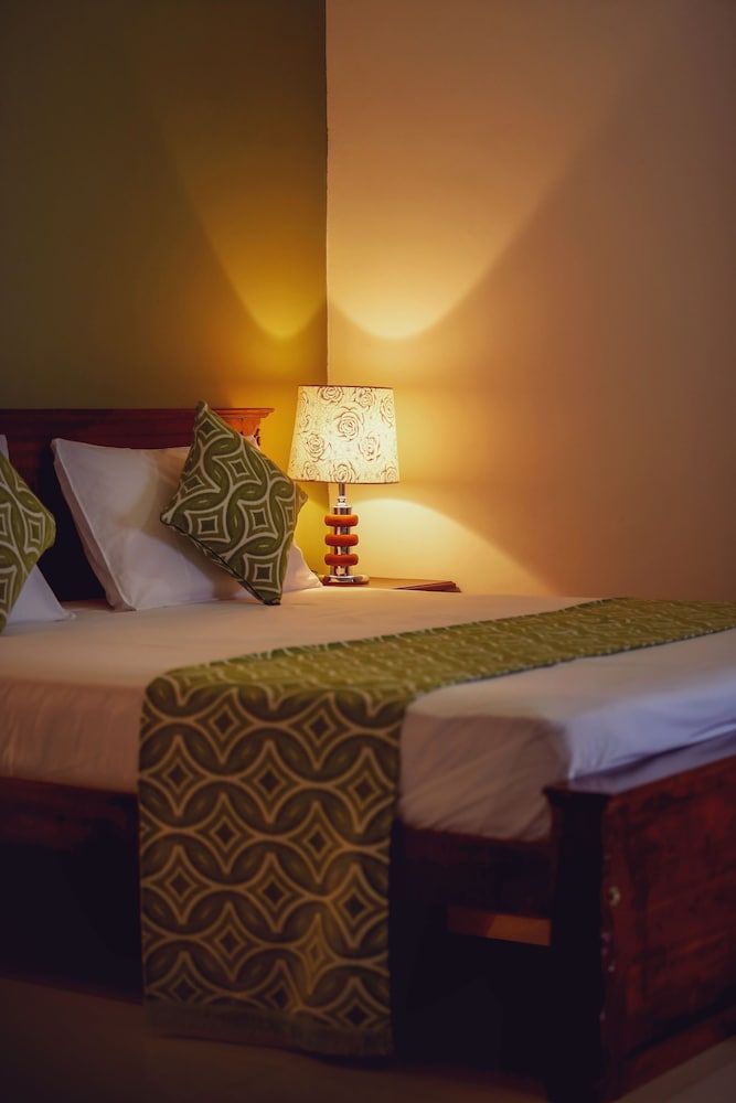 Romance Hills Hotel Romantic Double Room, 1 Queen Bed, Garden View 3