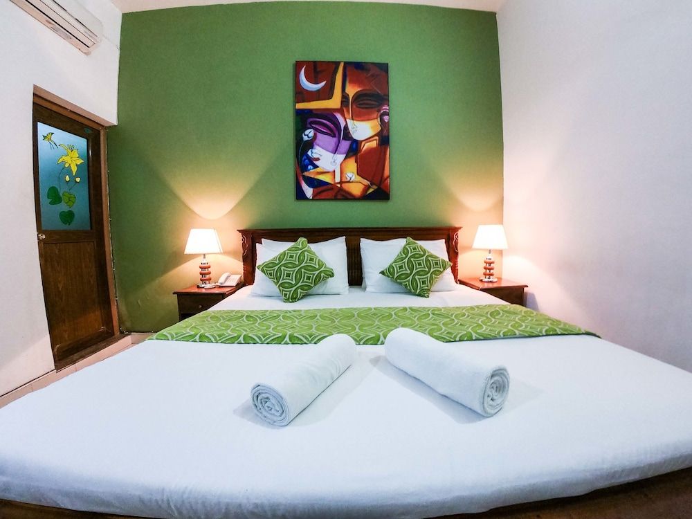 Romance Hills Hotel Romantic Double Room, 1 Queen Bed, Garden View 6