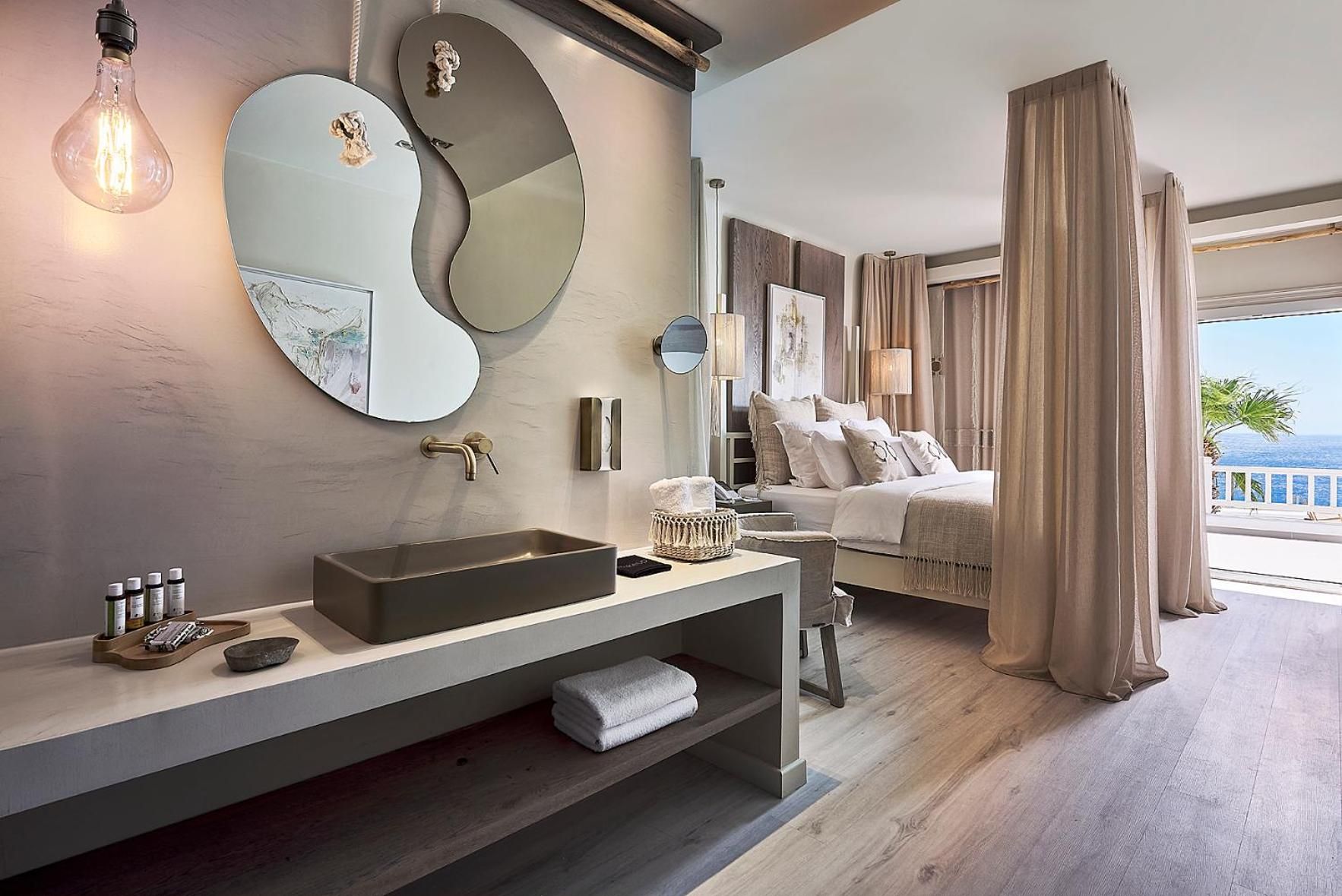  Elite Sea View Suite (2 Adults)