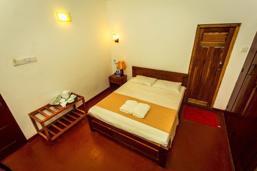 Dayanithi Guest House Deluxe Double Room, 1 Bedroom