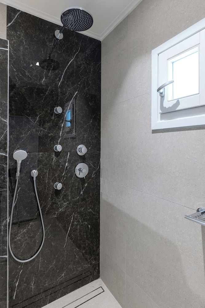 Hotel Petinos Standard Double Room (Adjacent Building) 8