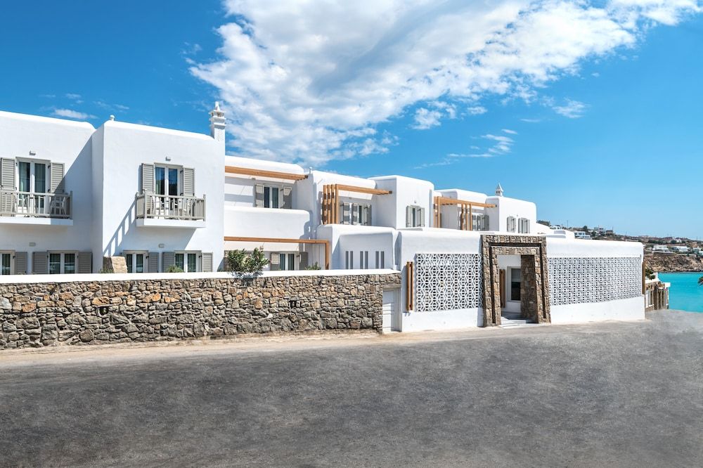 undefined Hotel Petinos 9