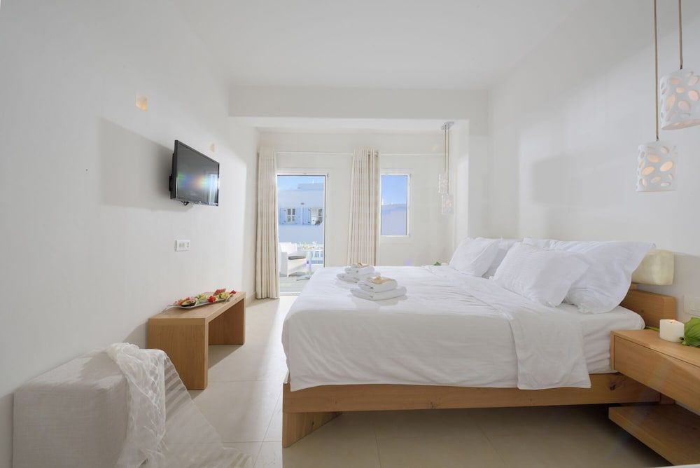 undefined Hotel Petinos 2