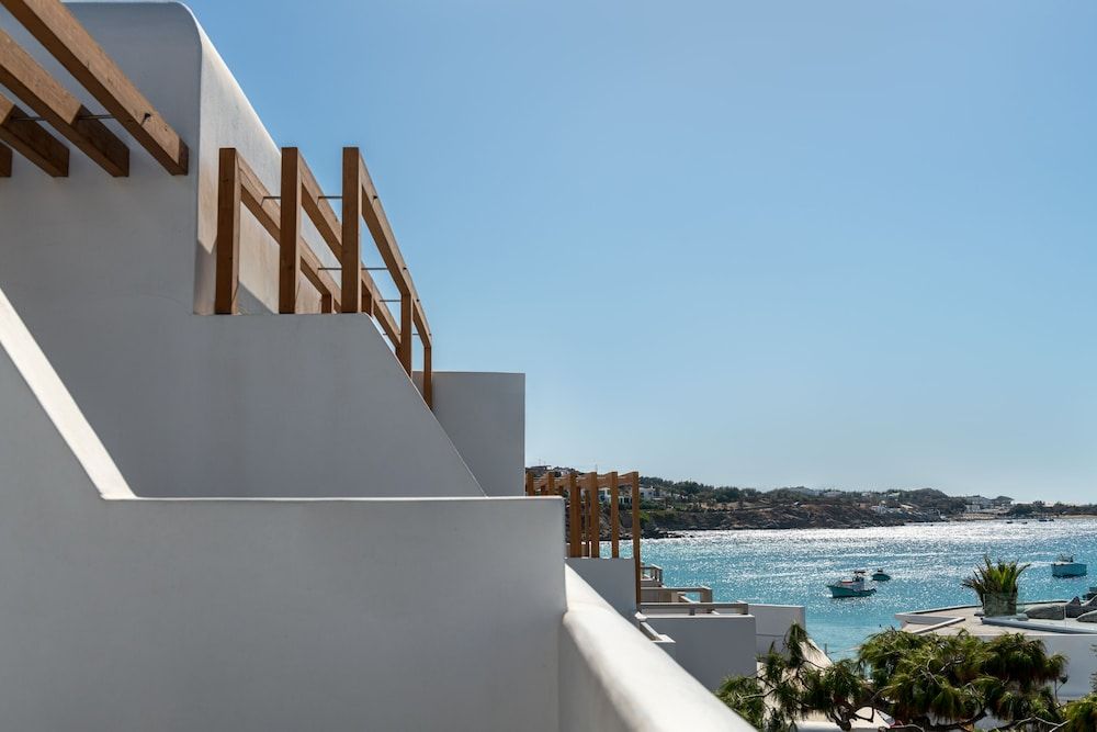 undefined Hotel Petinos 6