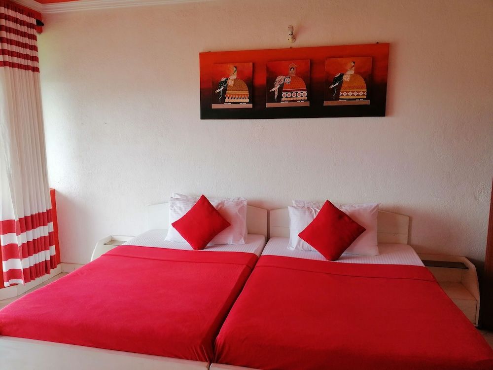 undefined Redhill Kandy 10