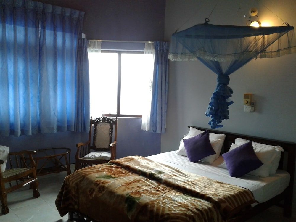 Kandy View Garden Hotel Standard Double Room 4