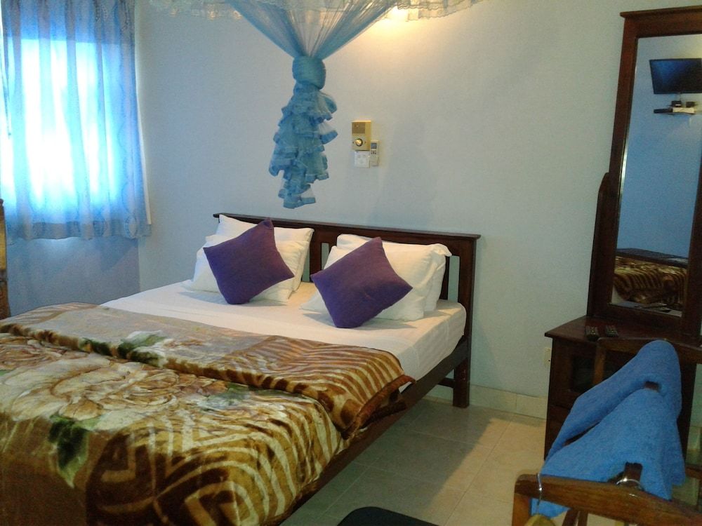 Kandy View Garden Hotel Standard Double Room 5