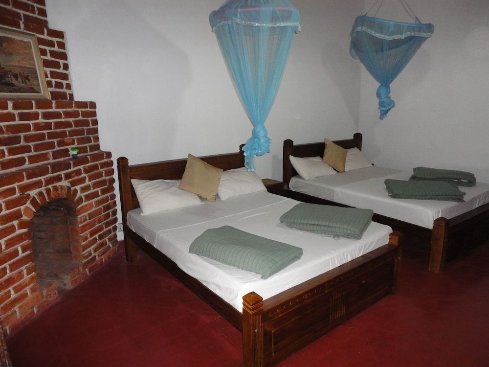 Family Room, 1 Bedroom, Balcony, Lake View