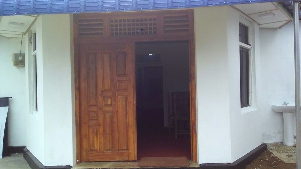undefined East Mount Villa 2