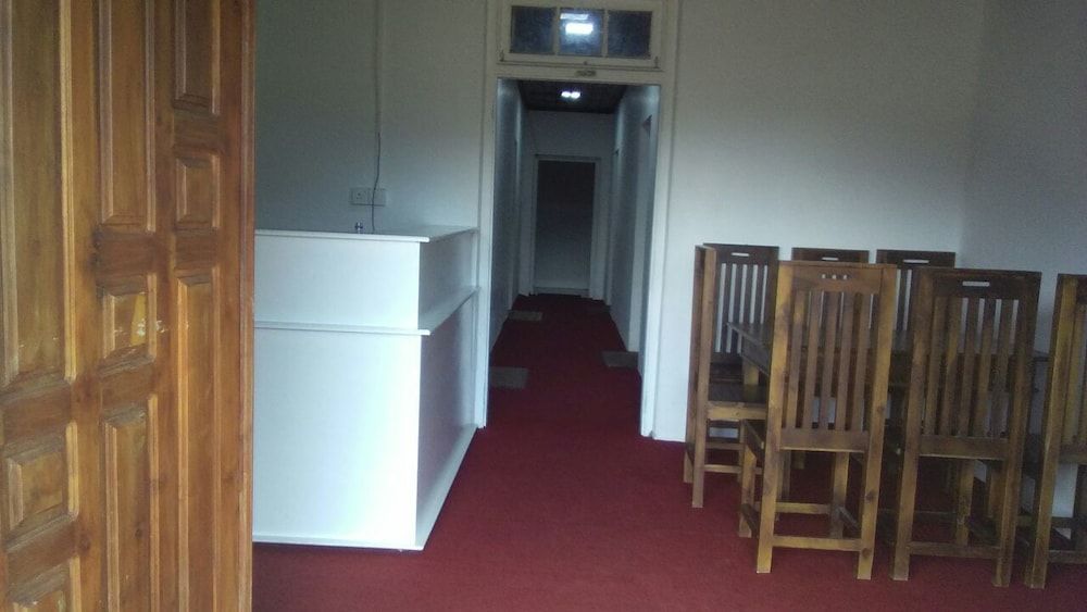 undefined East Mount Villa 9