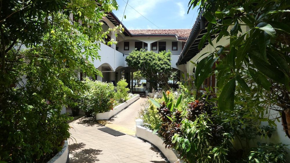 undefined Hotel Hemadan 2