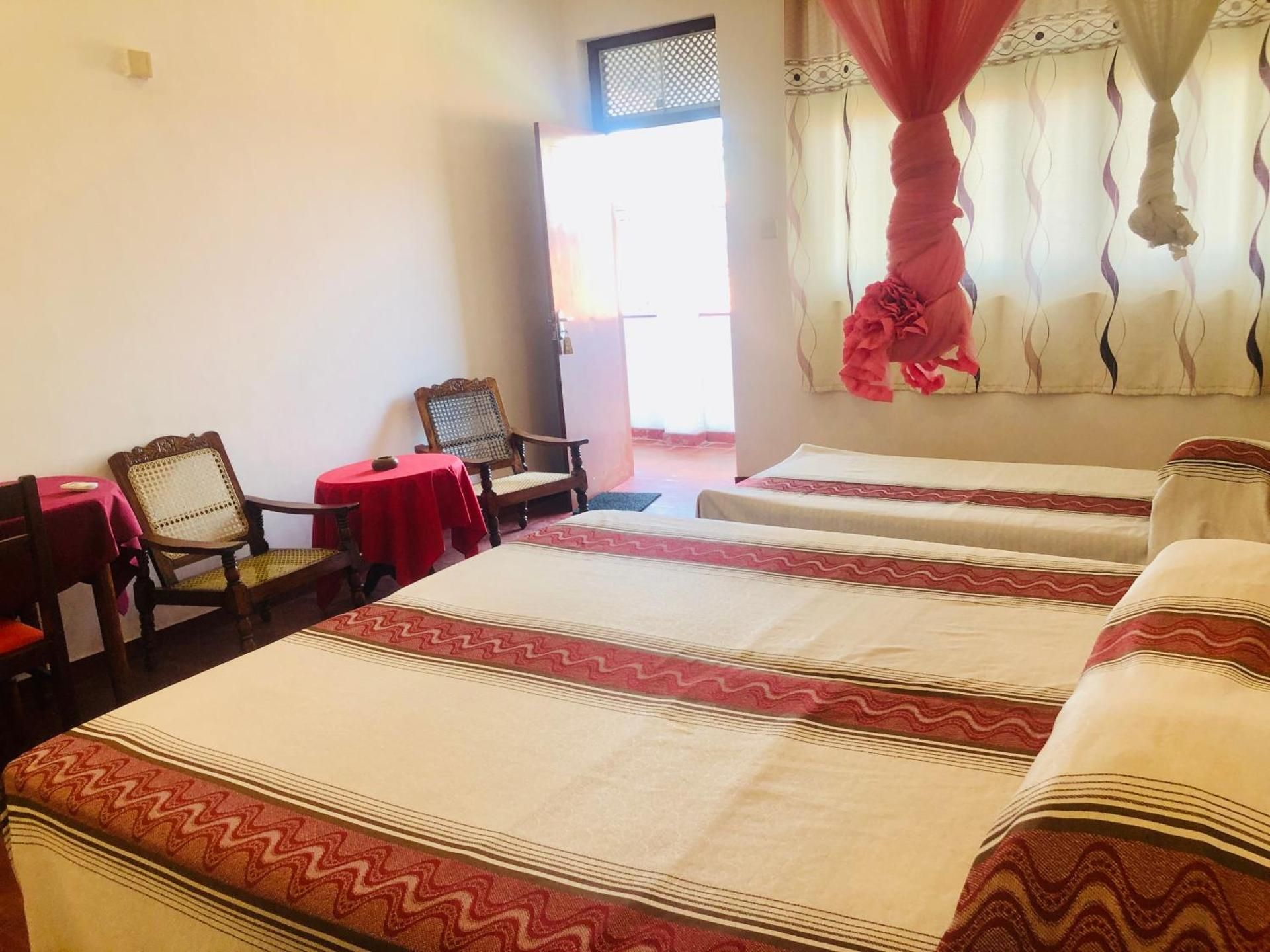 undefined Hotel Hemadan 7