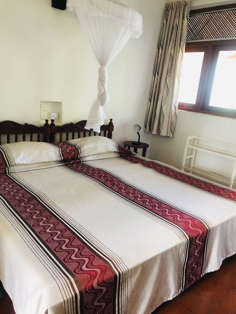 Hotel Hemadan Classic Twin Room, 1 Bedroom, Balcony, River View 4
