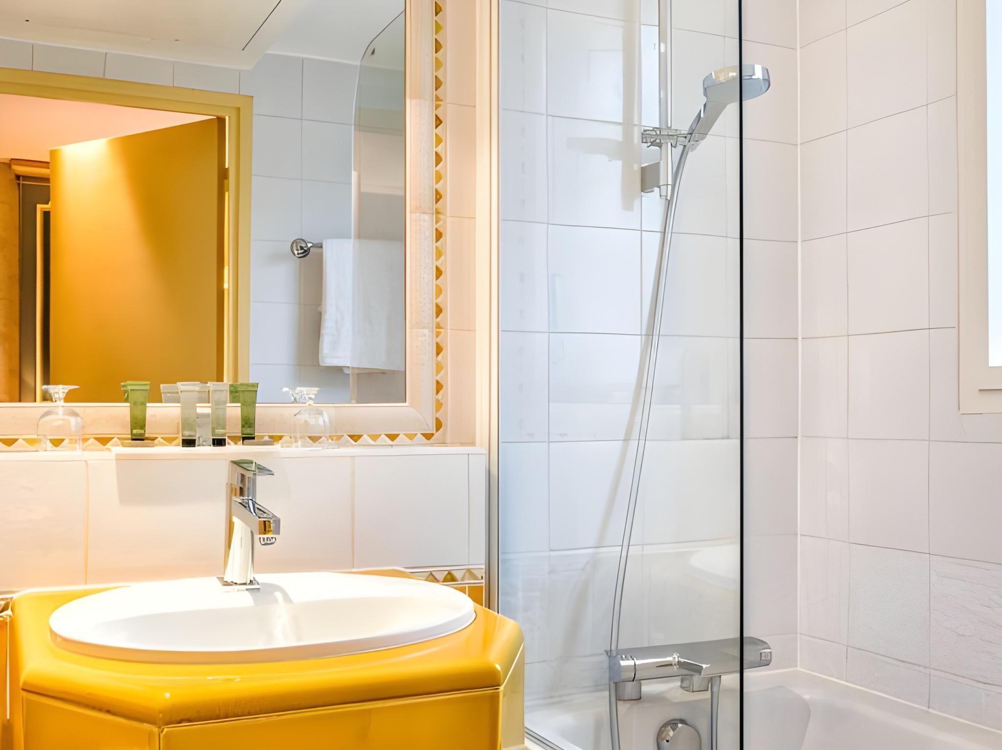 Villa Beaumarchais Standard Twin Room 2