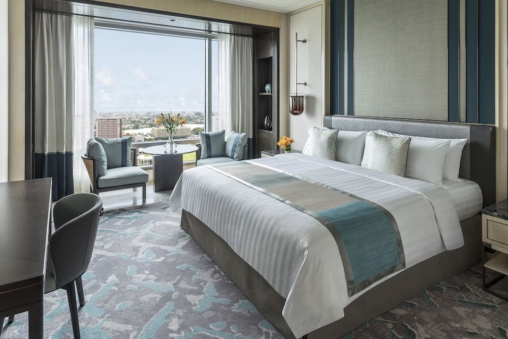 Shangri-La Colombo Deluxe Twin Room, Lake View