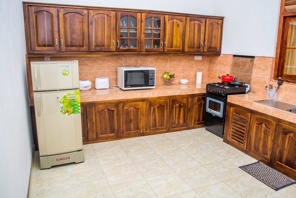 undefined Riverine Cascade 9