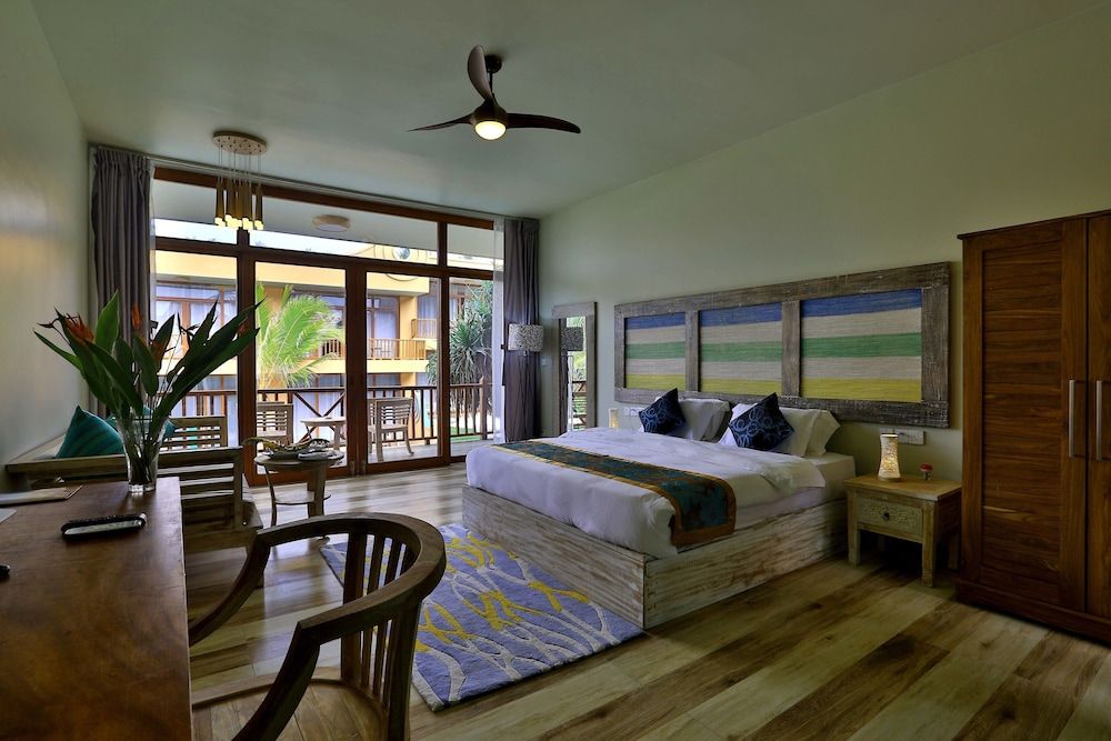 Thaproban Pavilion Waves Unawatuna King Room With Sea View 4