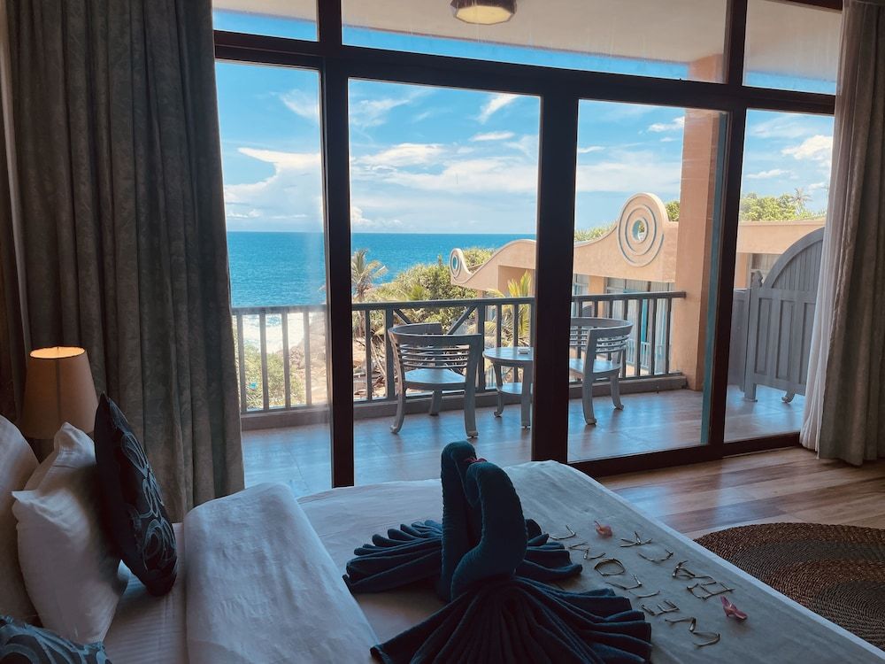 Thaproban Pavilion Waves Unawatuna Premium Suite, 1 King Bed, Accessible, Ocean View 2