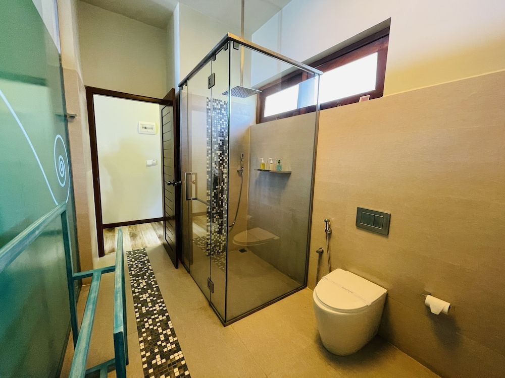 Thaproban Pavilion Waves Unawatuna Premium Suite, 1 King Bed, Accessible, Ocean View 4