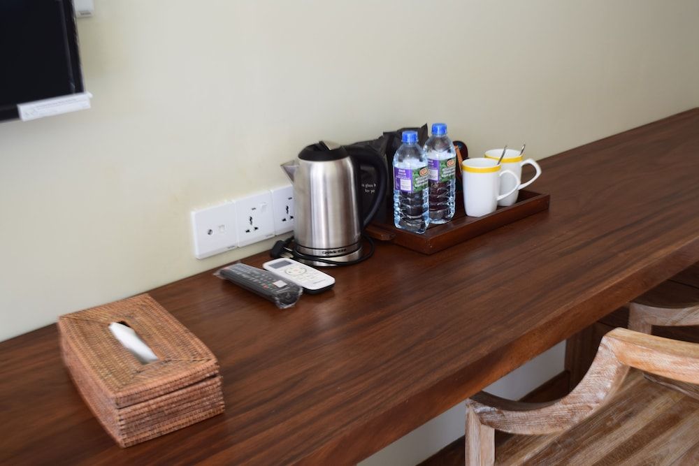 Thaproban Pavilion Waves Unawatuna King Room With Sea View 8