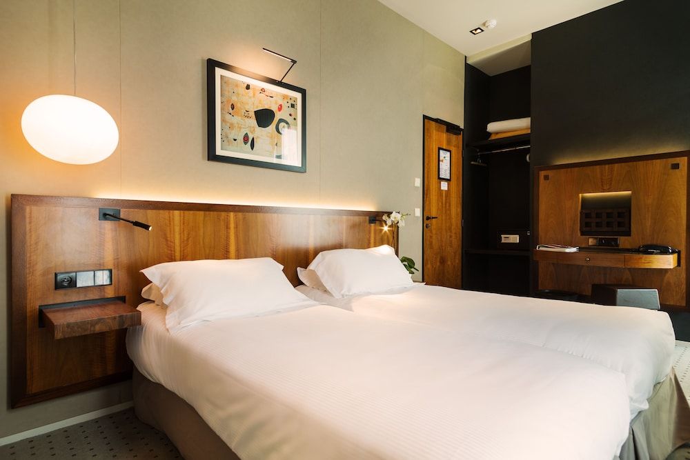 Hôtel Châteaudun Opéra Twin Room 2