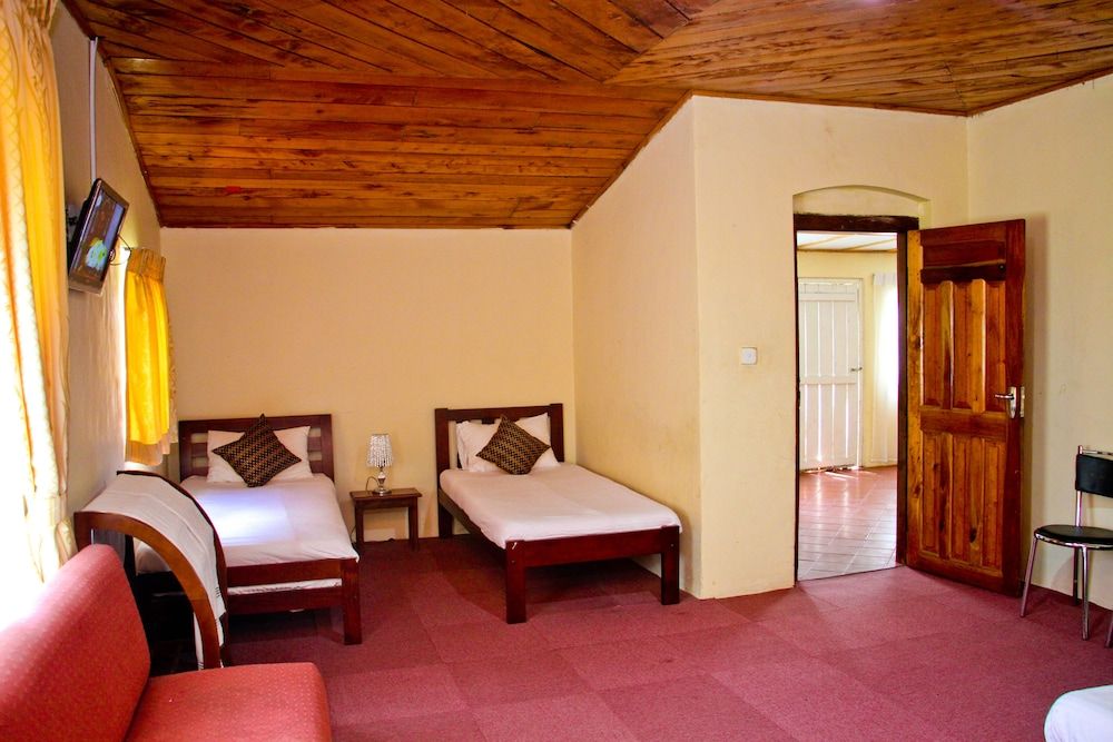 undefined Chelthnam Bungalow