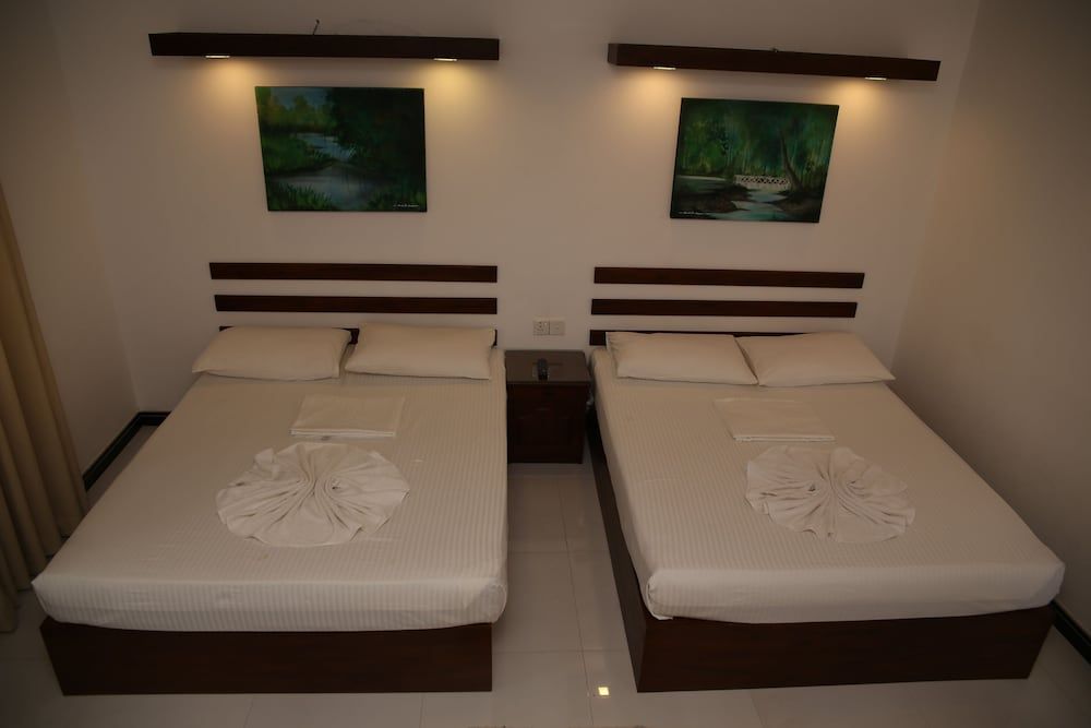 Standard Quadruple Room, 2 Double Beds, Non Smoking, Garden View