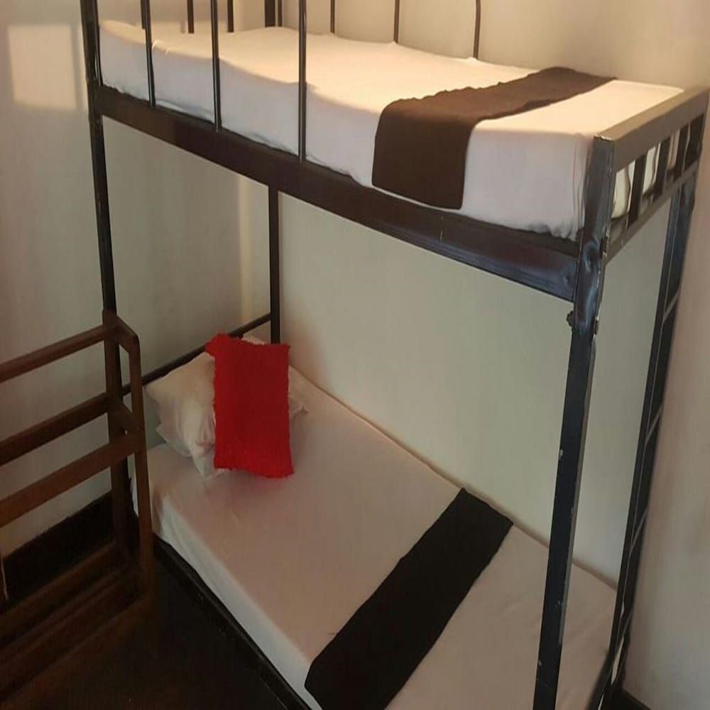 undefined Crystal Lodge 4