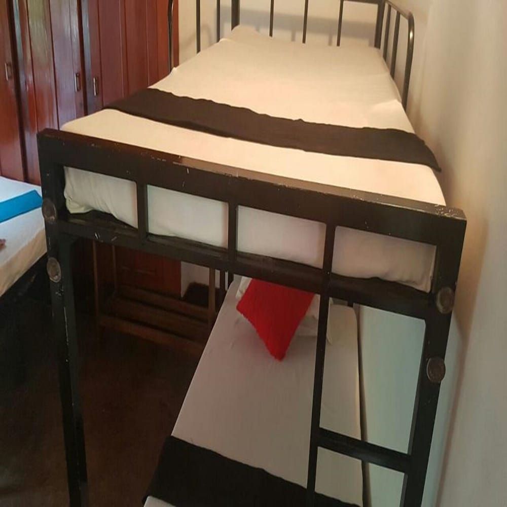 undefined Crystal Lodge 8