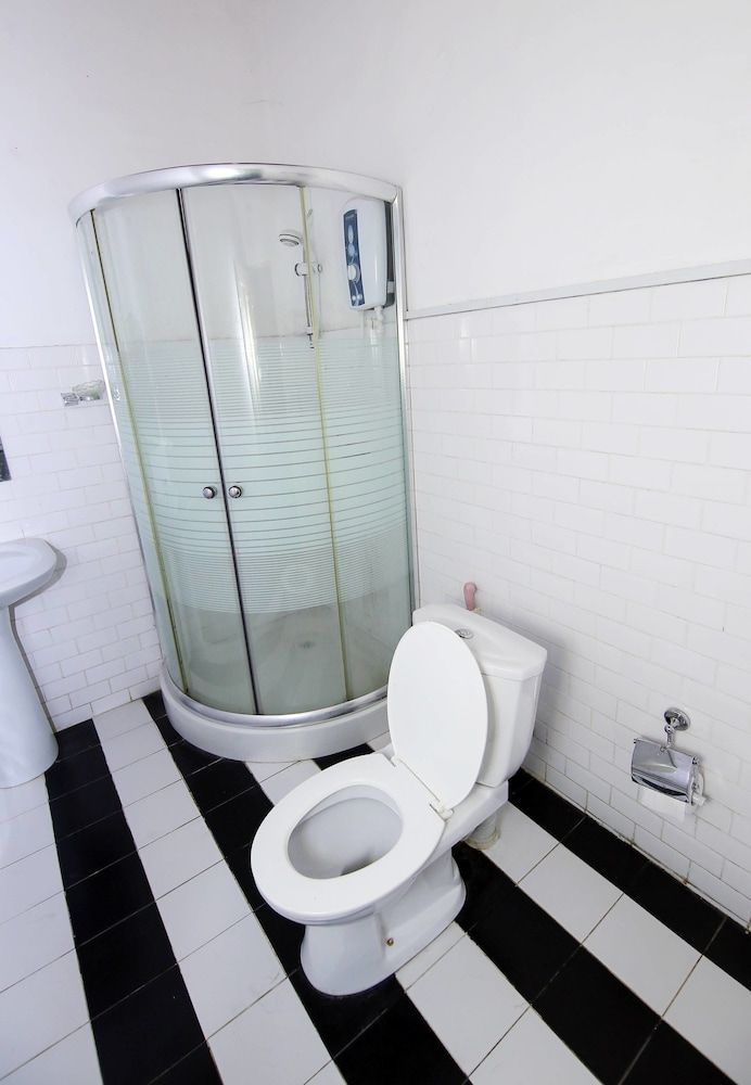 undefined Crystal Lodge 6