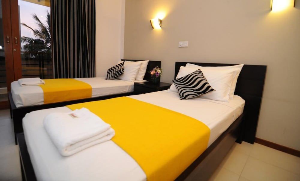 Hotel Shanelo Deluxe Double Room, 1 Queen Bed, Private Bathroom, Garden View 3