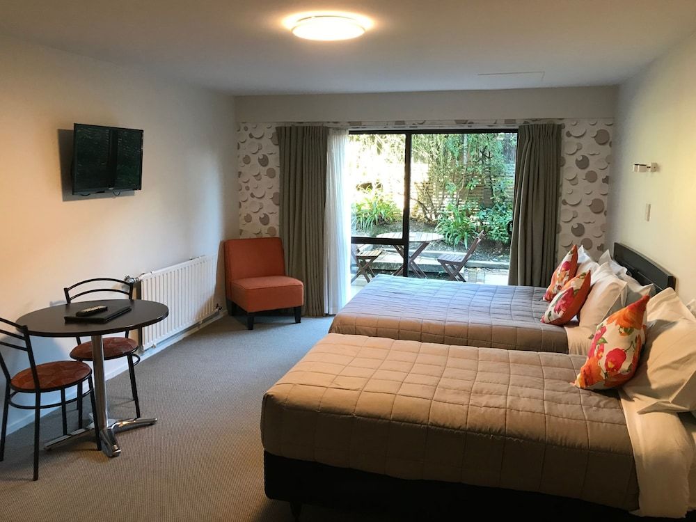 undefined Earnslaw Lodge