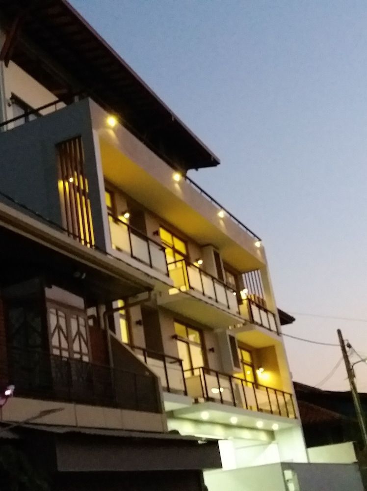 undefined TJ'S Apartments 2