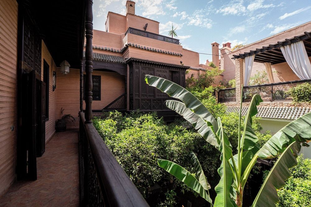 undefined Riad Ilayka 5