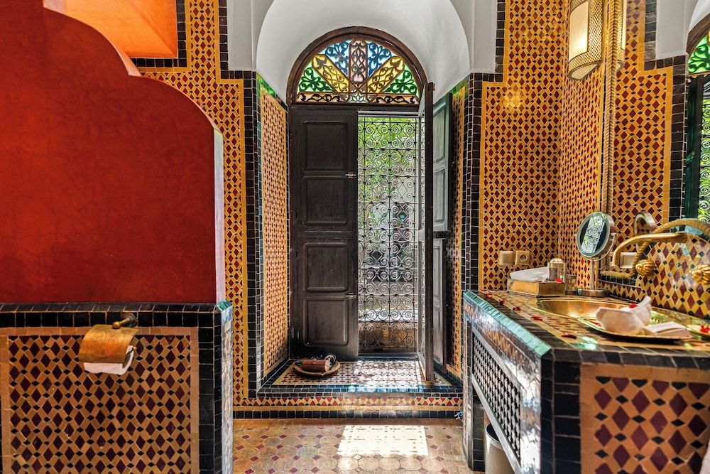 undefined Riad Ilayka 8