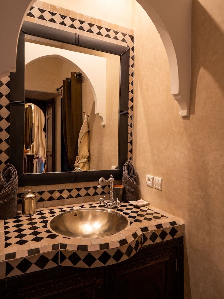 Casa Lalla Senior Suite 10